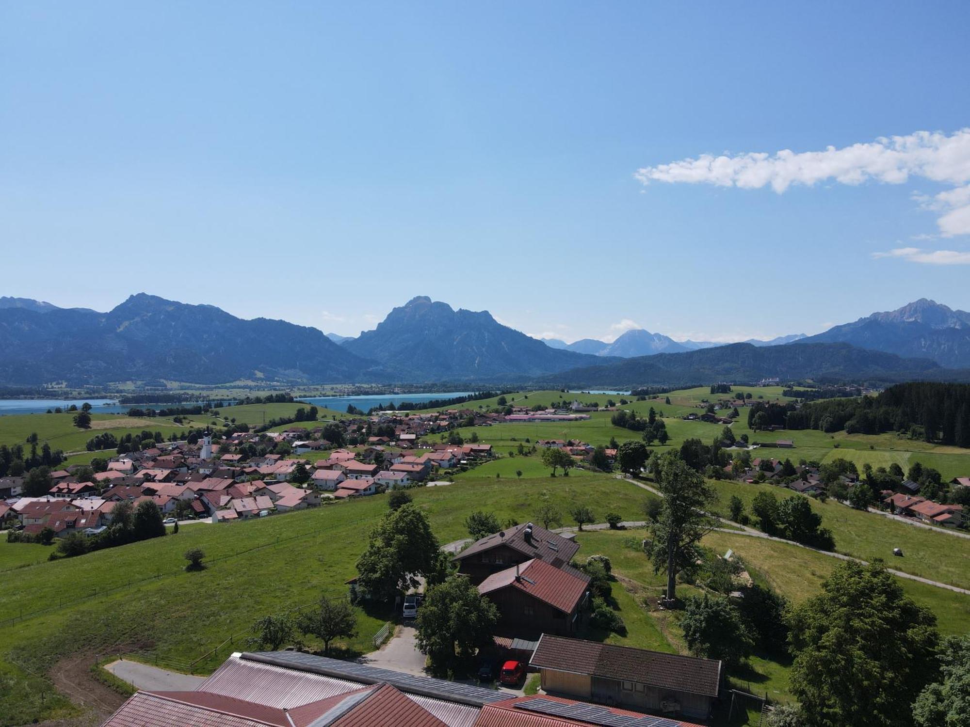 Chalet - Ferienwohnungen - Biohof Stoeger - Panoramasuedbalkon - Grandiose Aussicht Auf See, Berge Und Schloss Neuschwanstein Ріден Екстер'єр фото