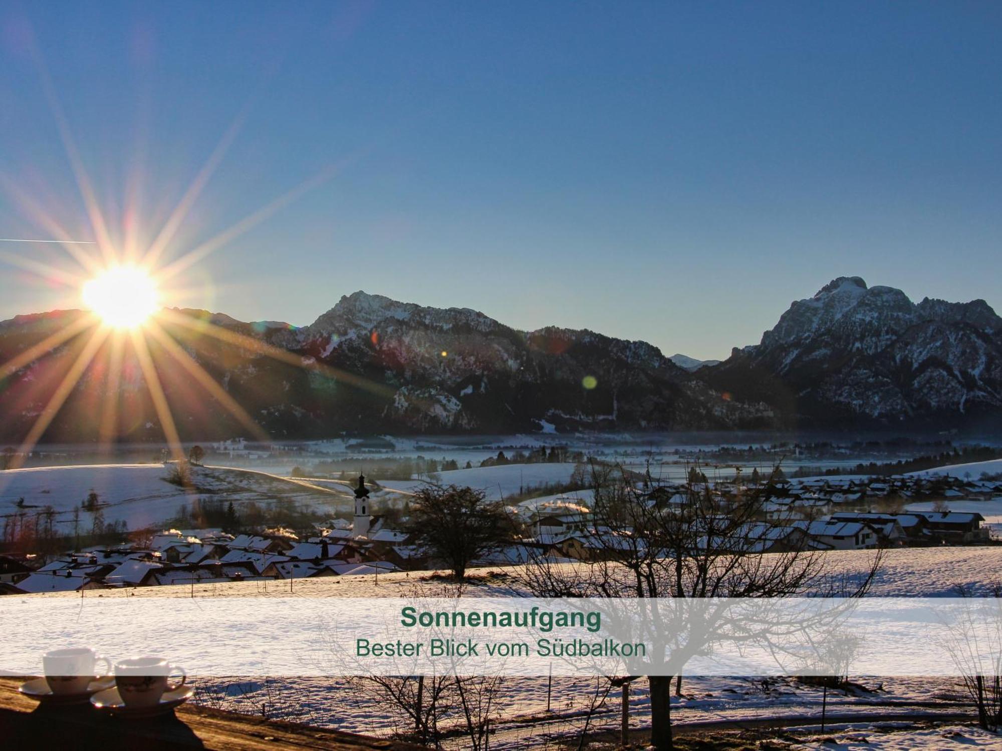 Chalet - Ferienwohnungen - Biohof Stoeger - Panoramasuedbalkon - Grandiose Aussicht Auf See, Berge Und Schloss Neuschwanstein Ріден Екстер'єр фото